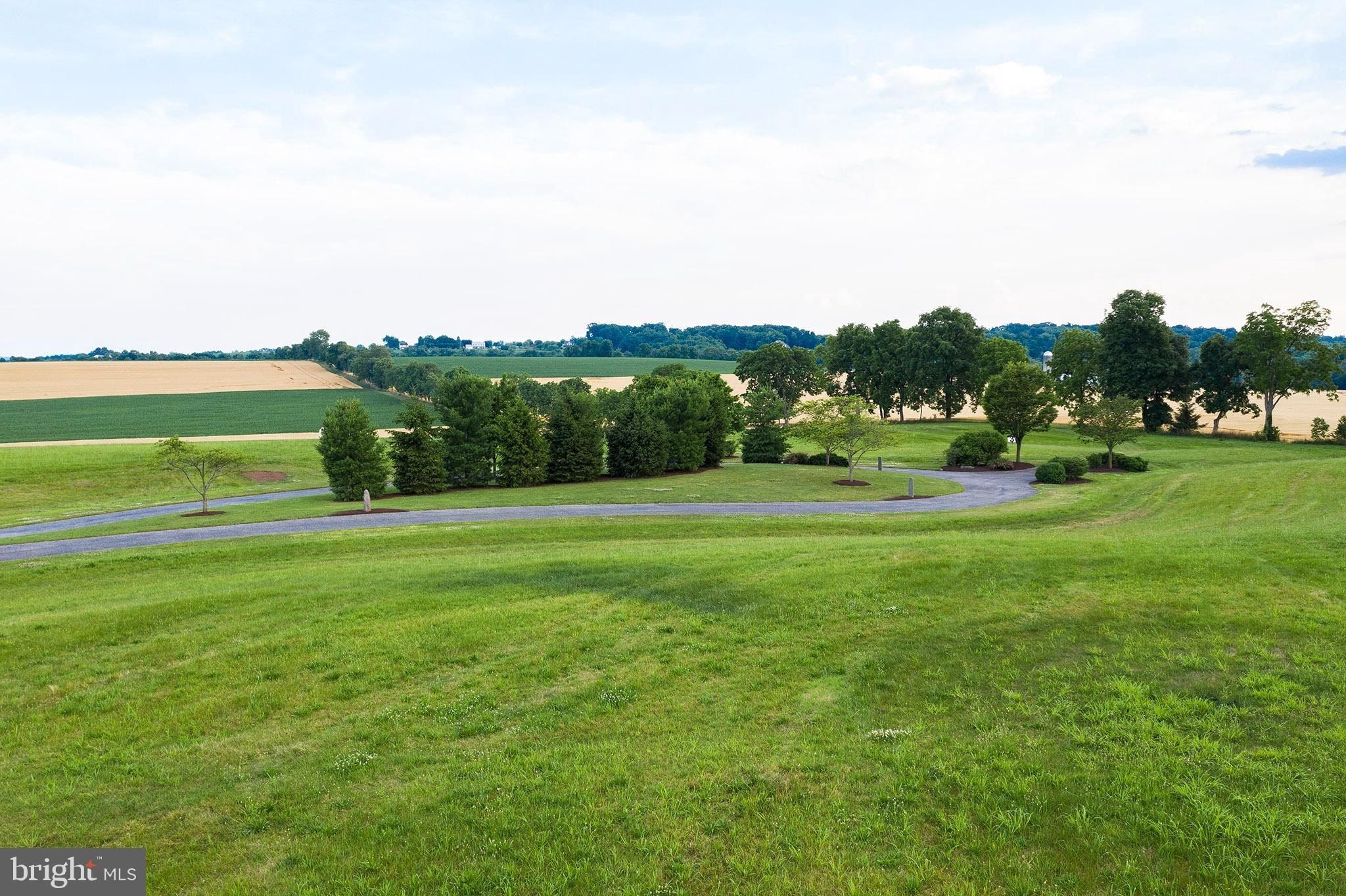 101 Jamesfield Place Lot 2. Manheim, PA 17545