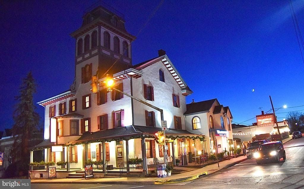 102 Unami Way. Sellersville, PA 18960