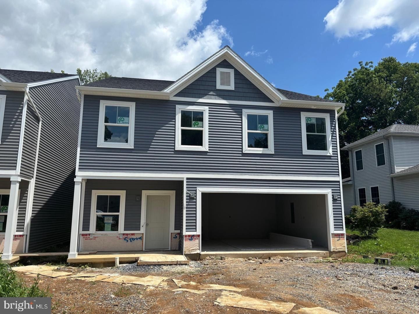 1079 Dianne Drive. Waynesboro, PA 17268