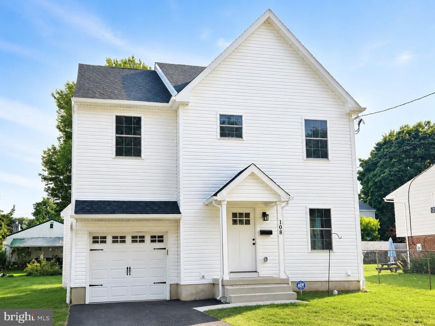 104 Elm Avenue. Aston, PA 19014