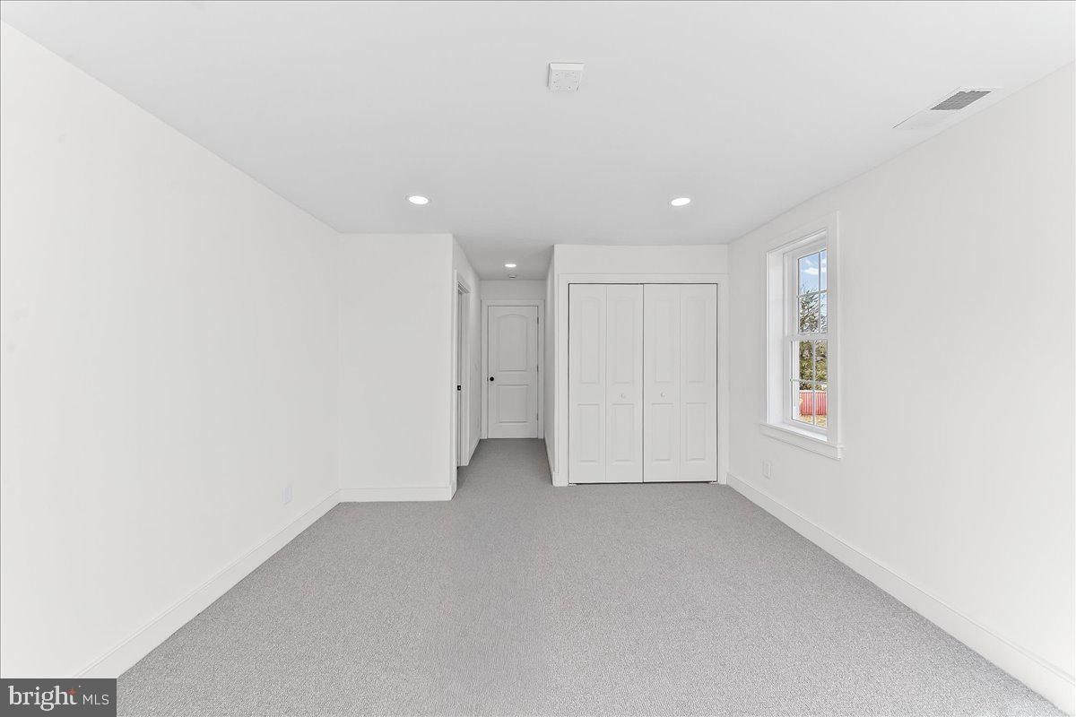 248 W Summit Avenue. West Grove, PA 19390