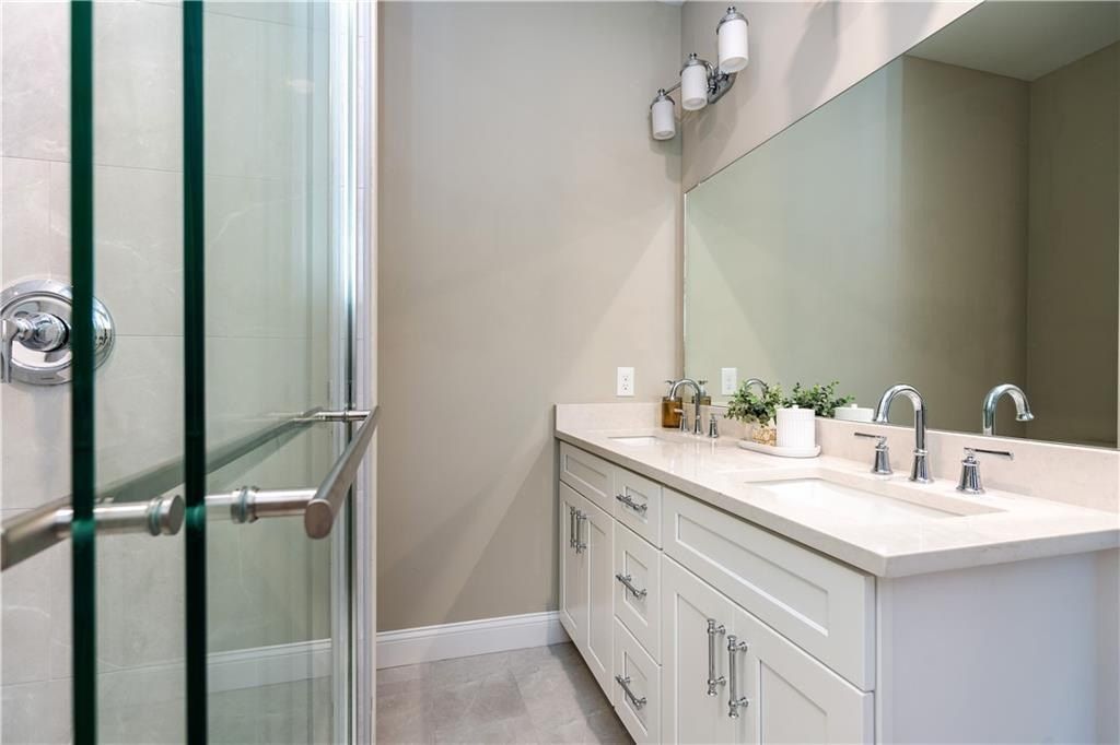 7 Fieldstone Way. Johnston, RI 02919