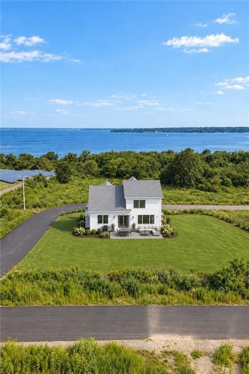 153 Revolution Way. Middletown, RI 02840
