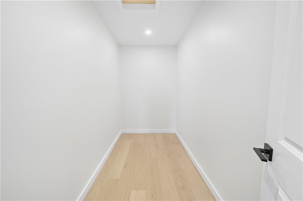 27 Soar Way. Newport, RI 02840