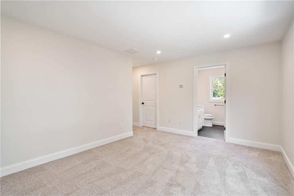 345 Point Avenue. Warwick, RI 02889