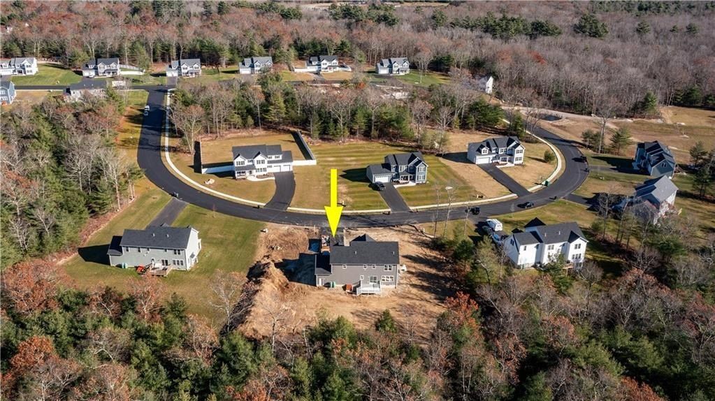 33 Cassidy Trail. Coventry, RI 02816