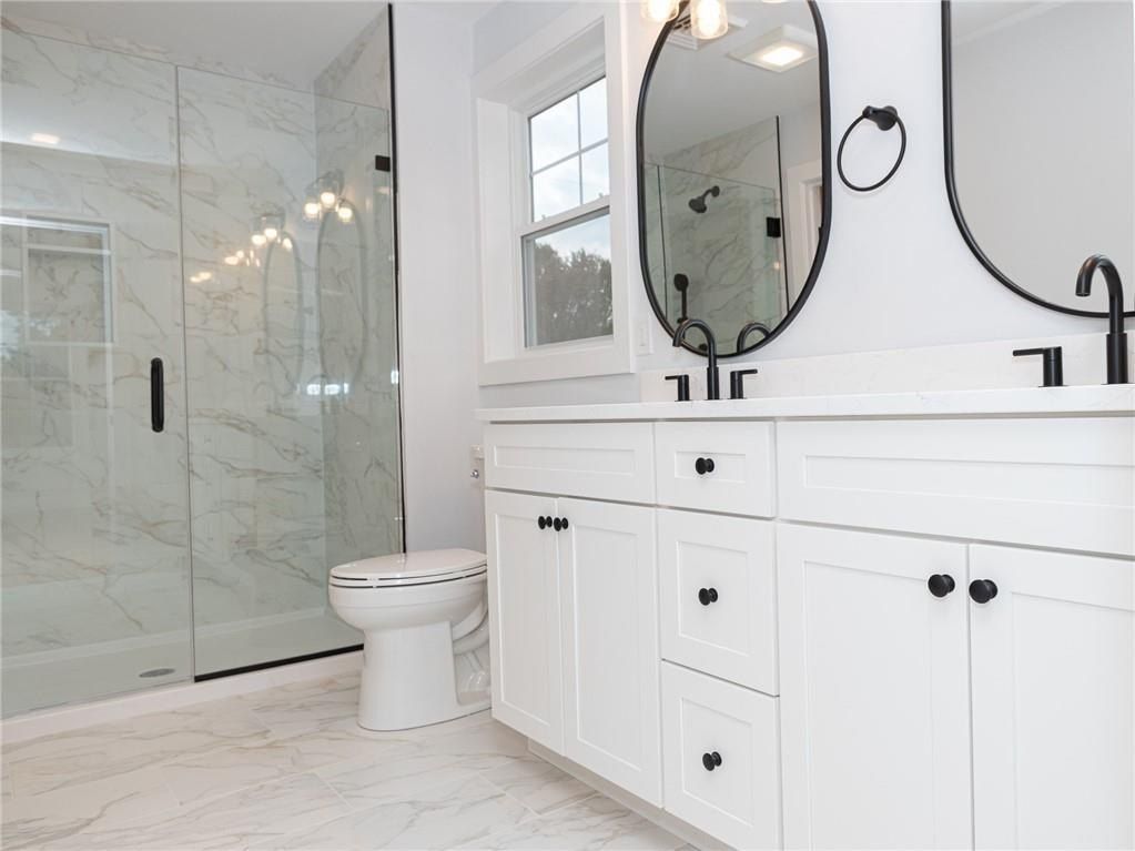 6 Lillian Court. Warwick, RI 02889