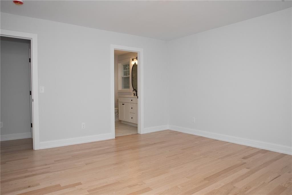 6 Lillian Court. Warwick, RI 02889