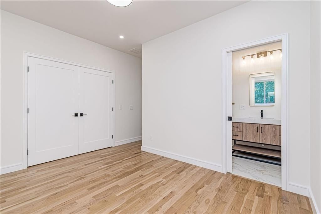 12 Daggett Court Unit 1. Providence, RI 02906