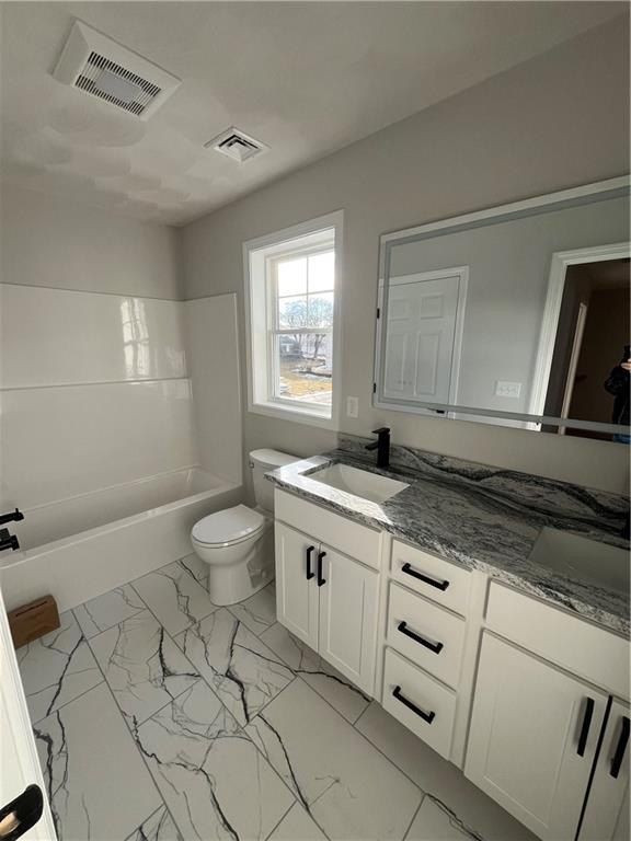 27 Baker Street. Johnston, RI 02919