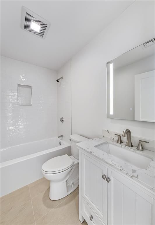 14 Ravenswood Avenue. Providence, RI 02908