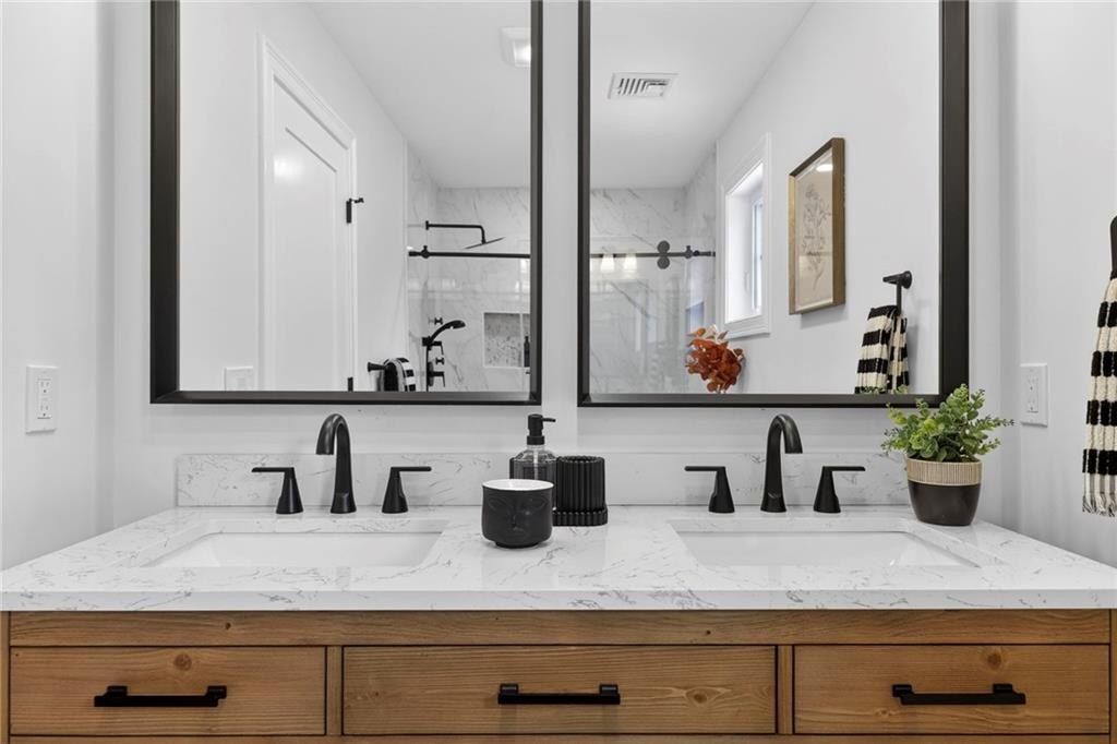 9 Stoneridge Road. Smithfield, RI 02917