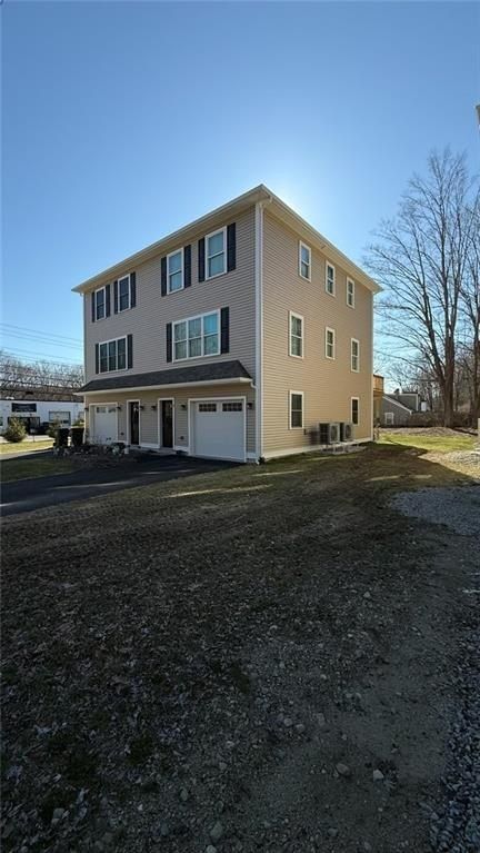 40 Farnum Pike Unit 3. Smithfield, RI 02917