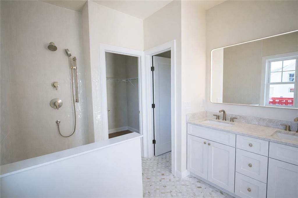 152 Revolution Way. Portsmouth, RI 02871