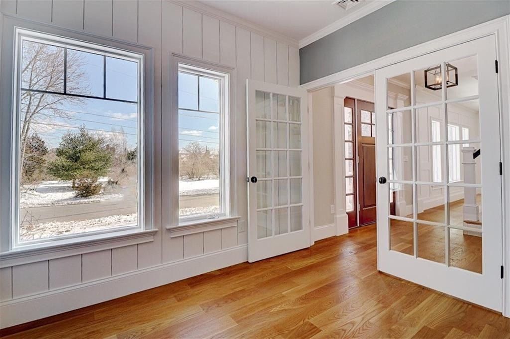 02 Paula Lane. Cranston, RI 02921