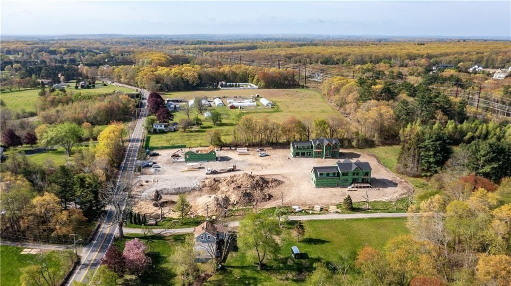 1499 Pippin Orchard Road. Cranston, RI 02921