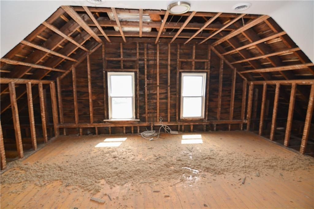 339 Pawtuxet Avenue. Warwick, RI 02888