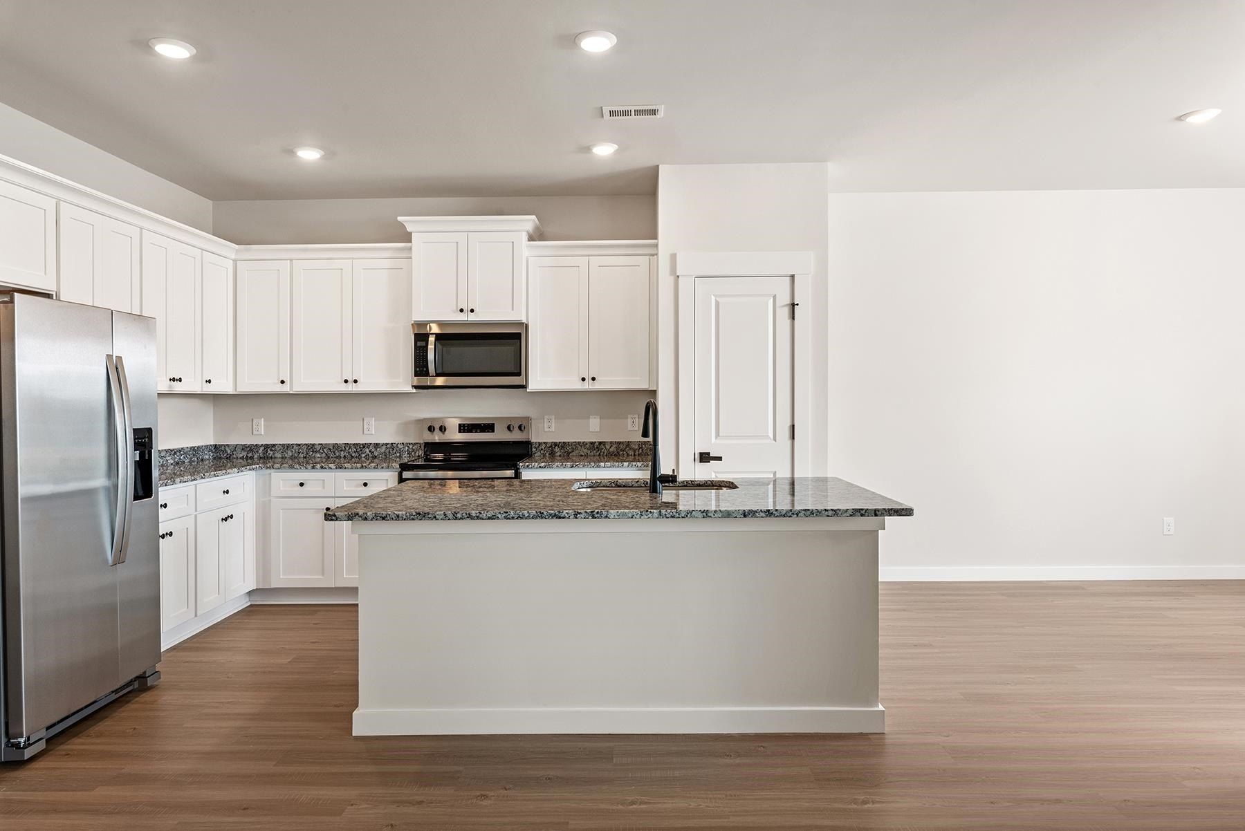 1404 Wild Indigo Way. Moore, SC 29369