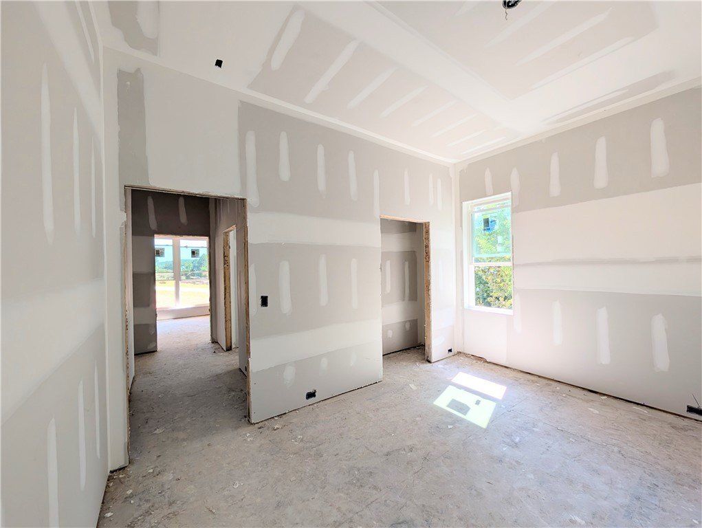 528 Paramount Drive. Seneca, SC 29678