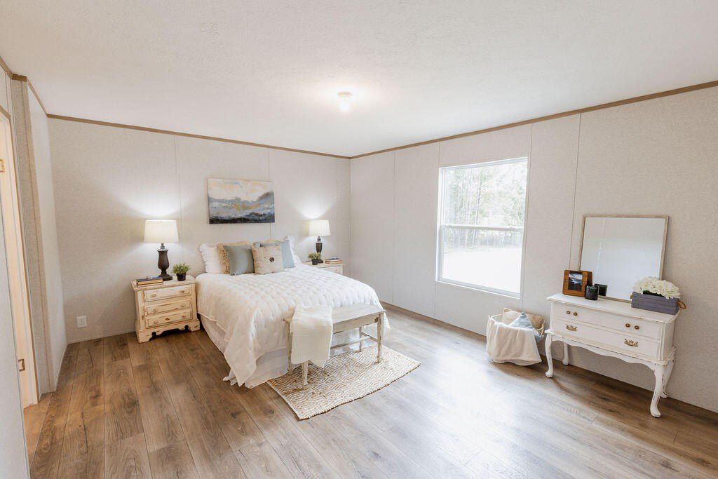 1006 Universal Circle. Saint Stephen, SC 29479