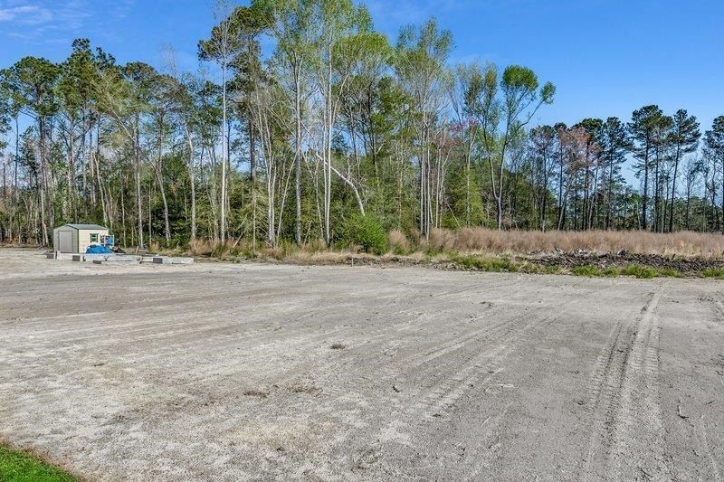 1272 Blue Moon Dr. Loris, SC 29569