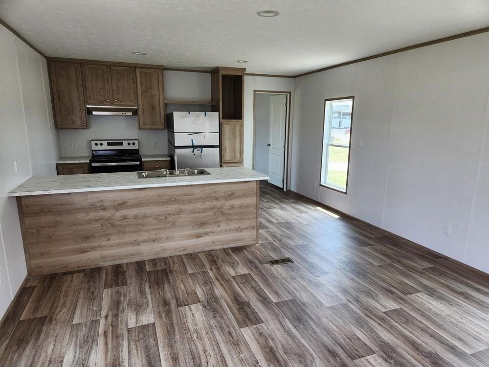 2728 Leo Dr. Myrtle Beach, SC 29575