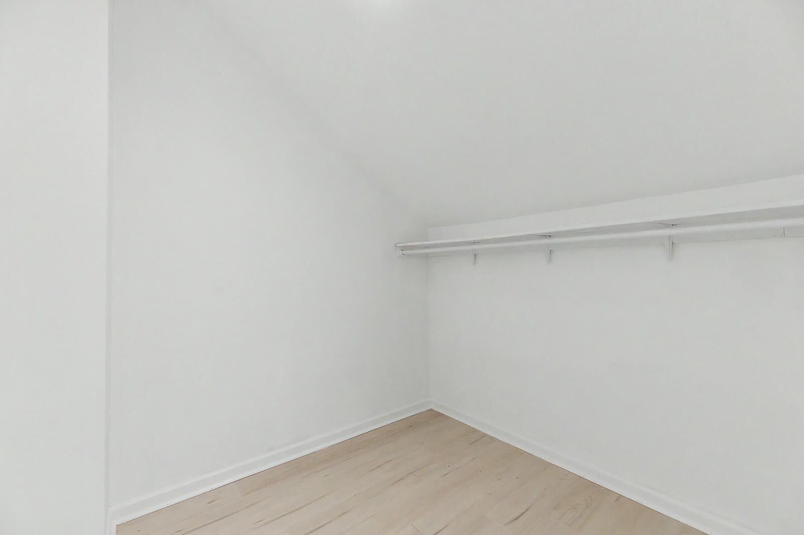 2709 Henry Street. North Charleston, SC 29405