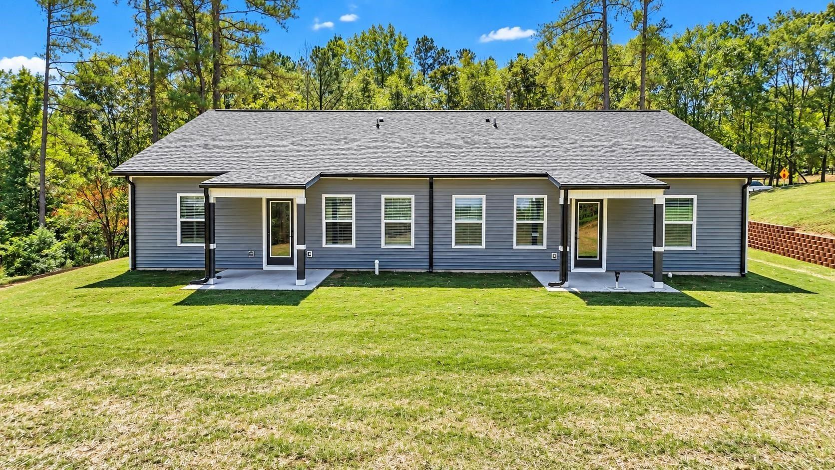 1570  1572 Denton Road. Cowpens, SC 29330