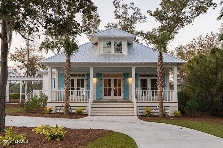 33 Park Square S. Beaufort, SC 29907