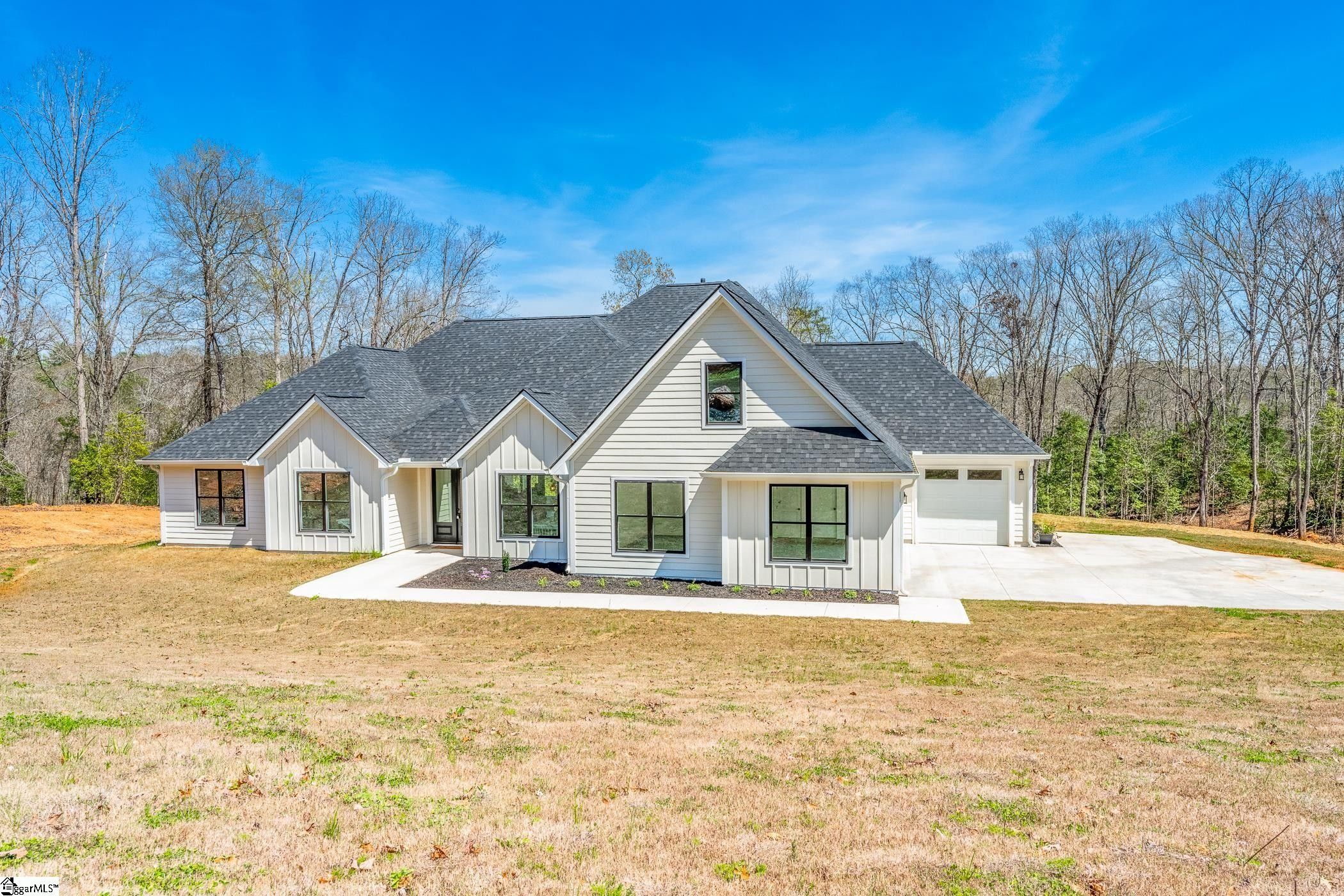 44 Stallings Road. Taylors, SC 29687