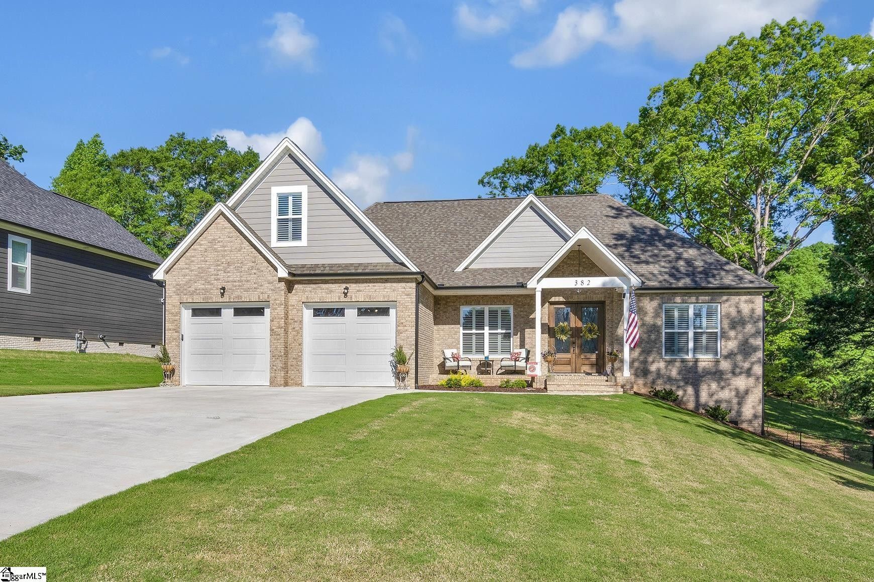 382 Copper Creek Circle. Inman, SC 29349