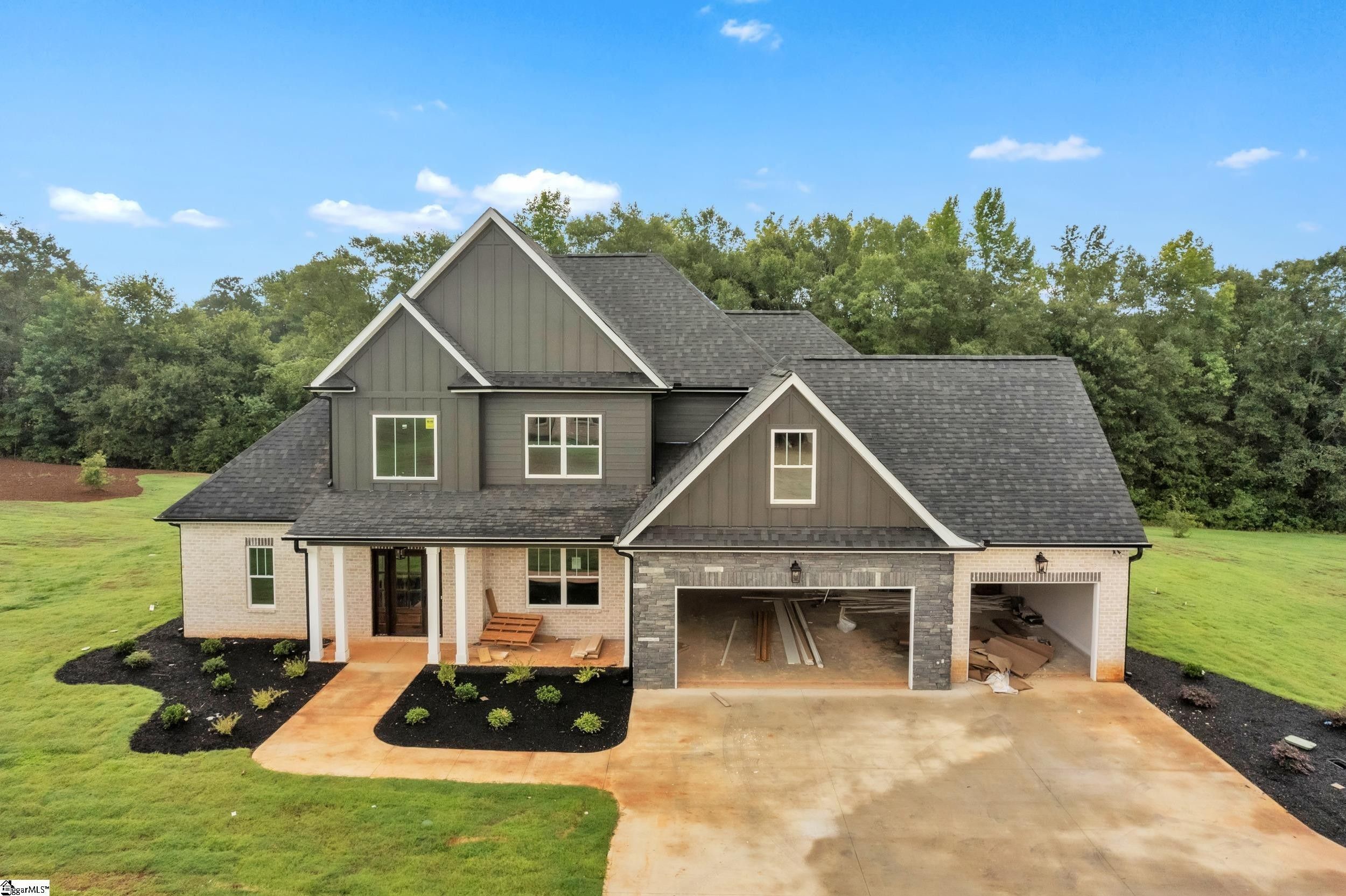 128 Mimosa Road. Inman, SC 29349