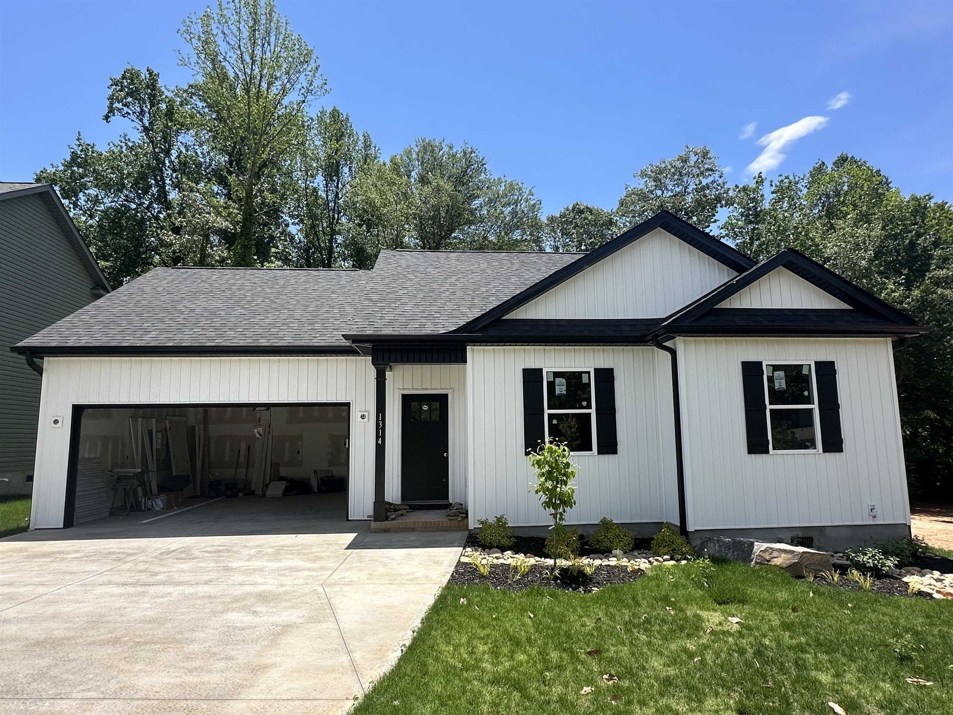 1314 Shoresbrook Road. Spartanburg, SC 29301