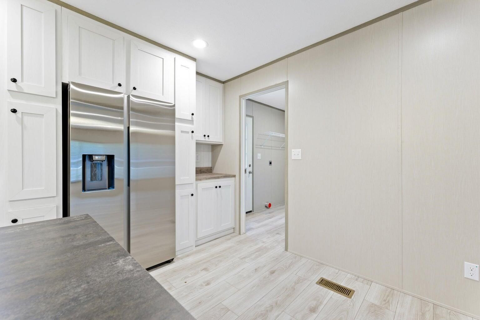 319 Hickory Nut Way. Cross, SC 29436