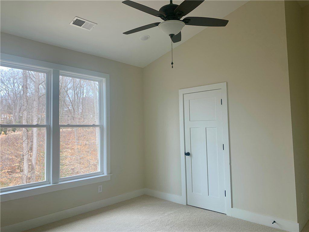 158 Grand Oak Circle. Pendleton, SC 29670