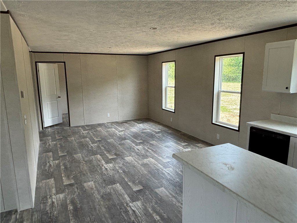 11271 Highway 101 S. Gray Court, SC 29645