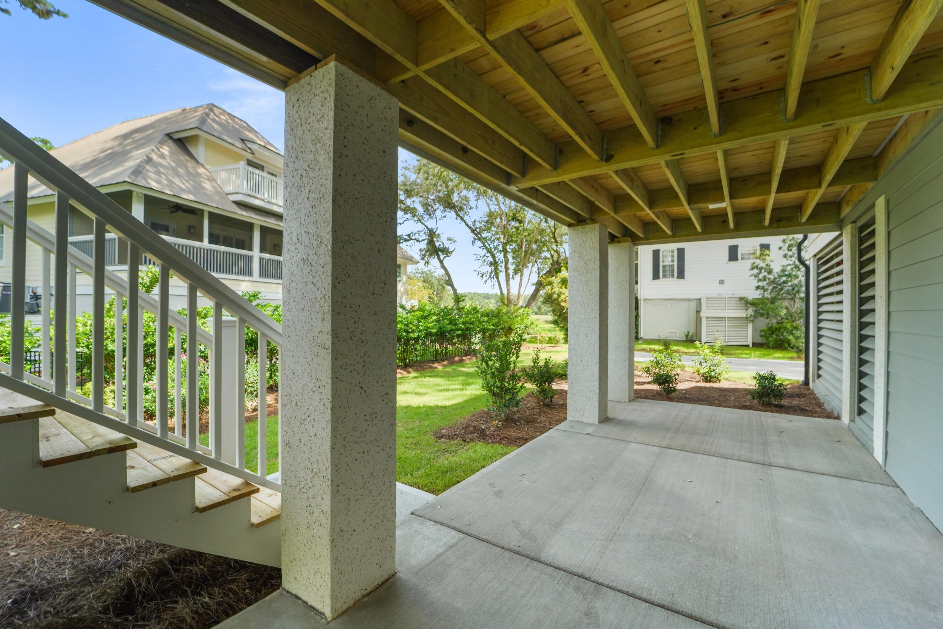 4715 Gold Cup Lane. Hollywood, SC 29449