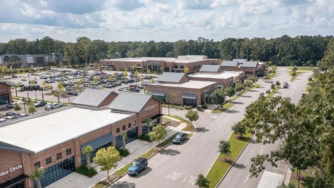 2000 Buttercup Way. Charleston, SC 29414