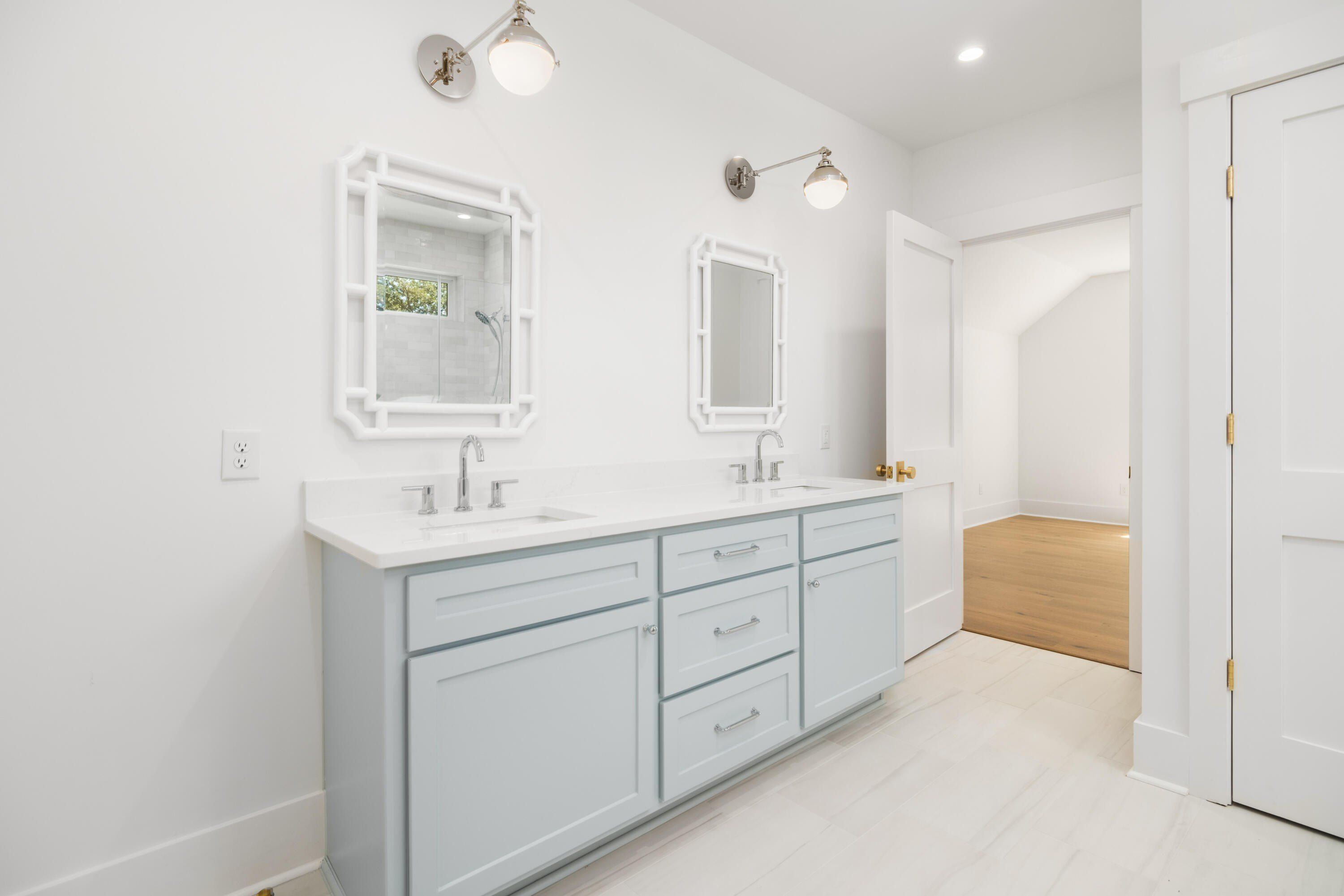 727 Mccants Drive. Mount Pleasant, SC 29464