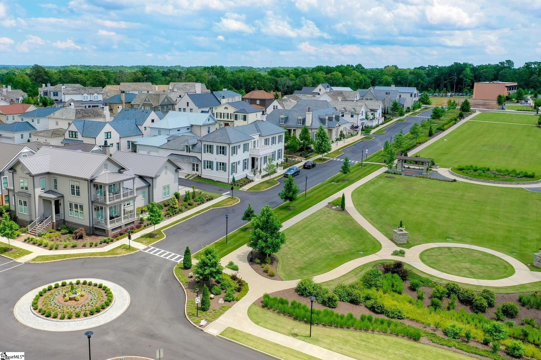 5 Dudley Place. Greenville, SC 29615