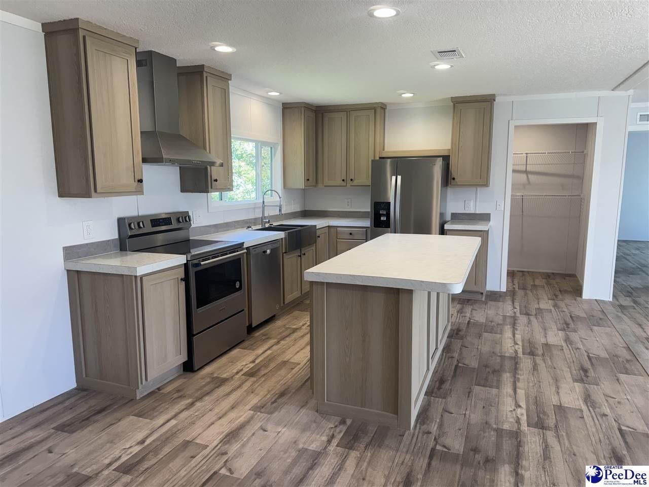 1447 Old Corner Ct. Marion, SC 29571