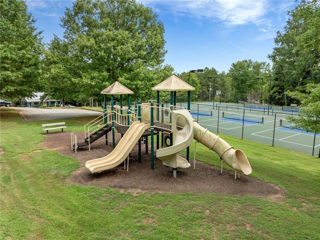 252 Dogwood Drive. Westminster, SC 29693