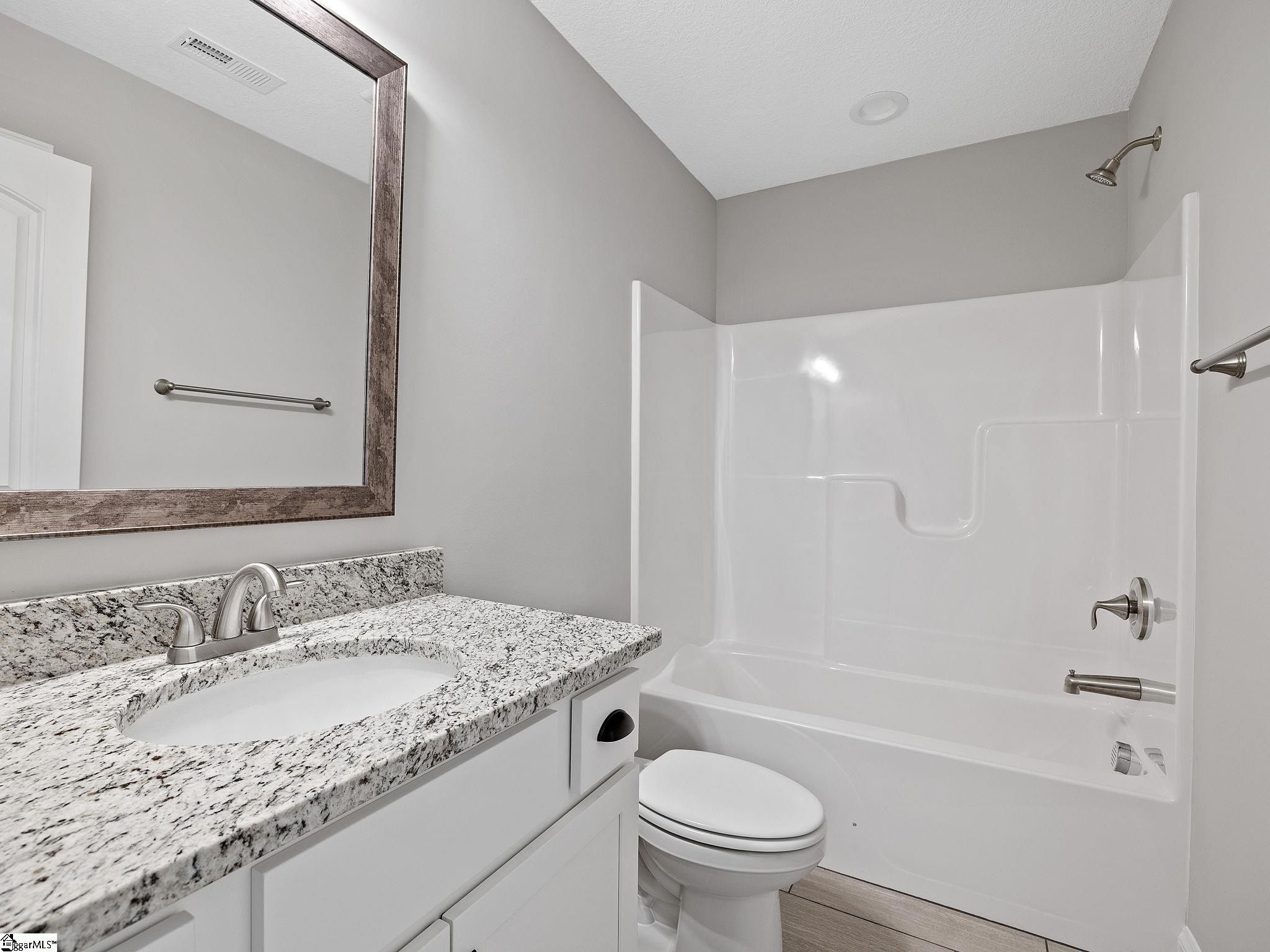 351 Little Mountain Circle. Inman, SC 29349