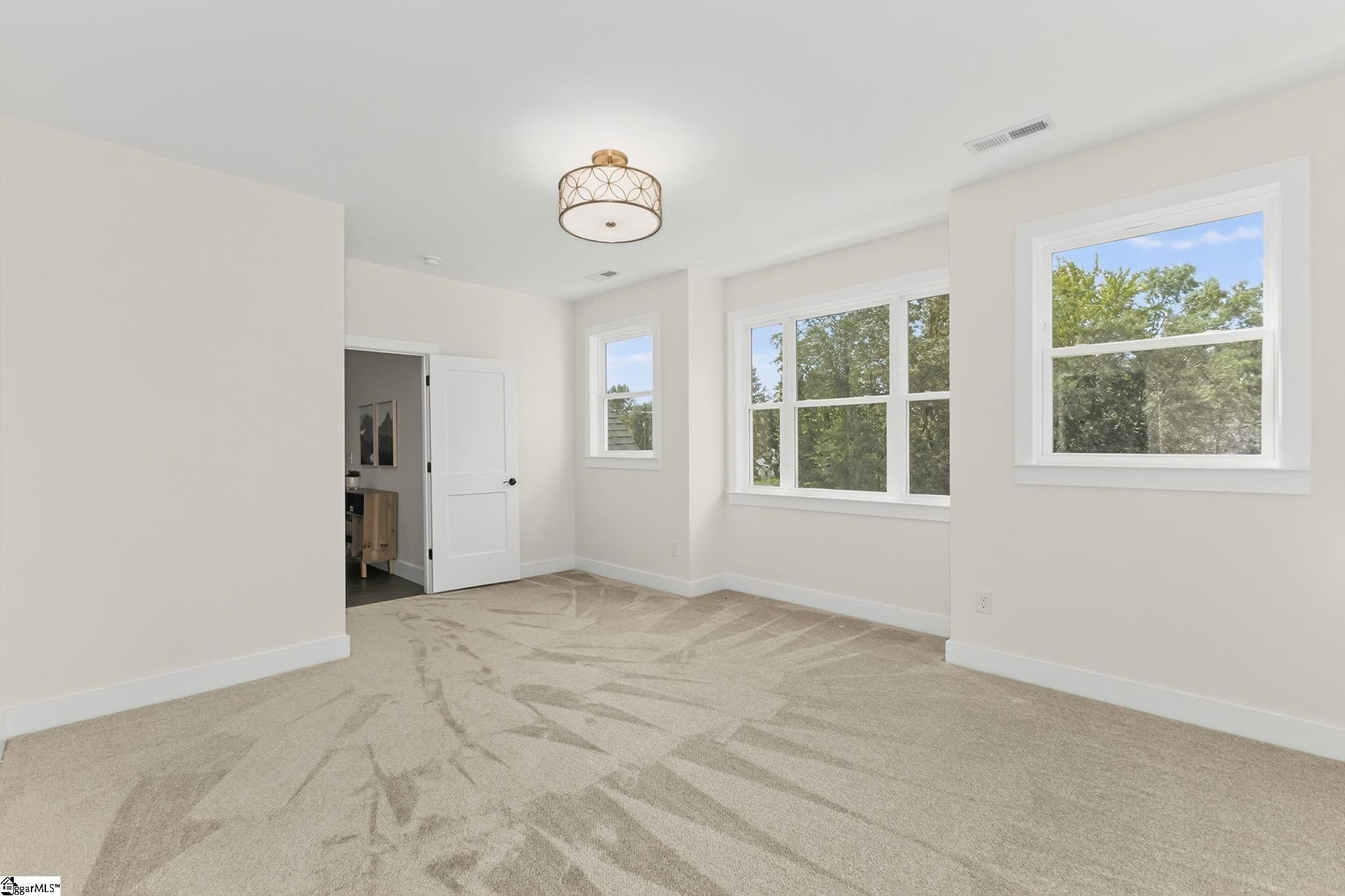 6910 Mountain View Road. Taylors, SC 29687