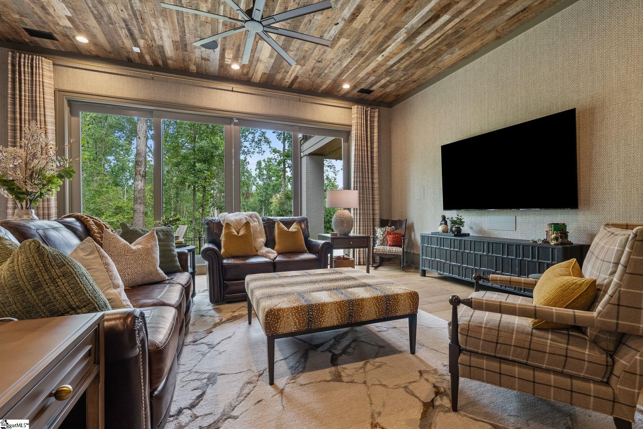 214 Kendrick Circle. Greenville, SC 29615