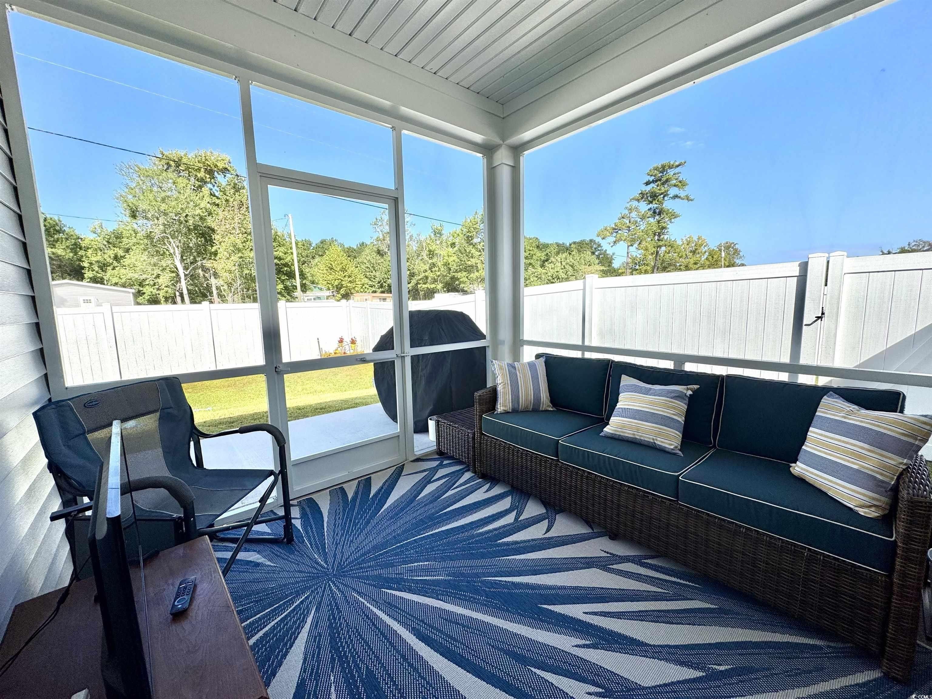 928 Maya Layne Dr. Little River, SC 29566