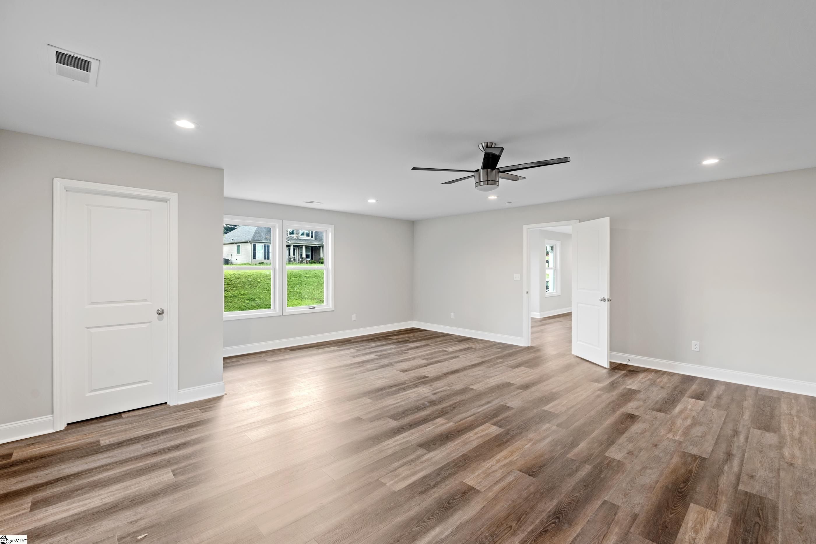 709 Rockcliff Street. Greenville, SC 29617