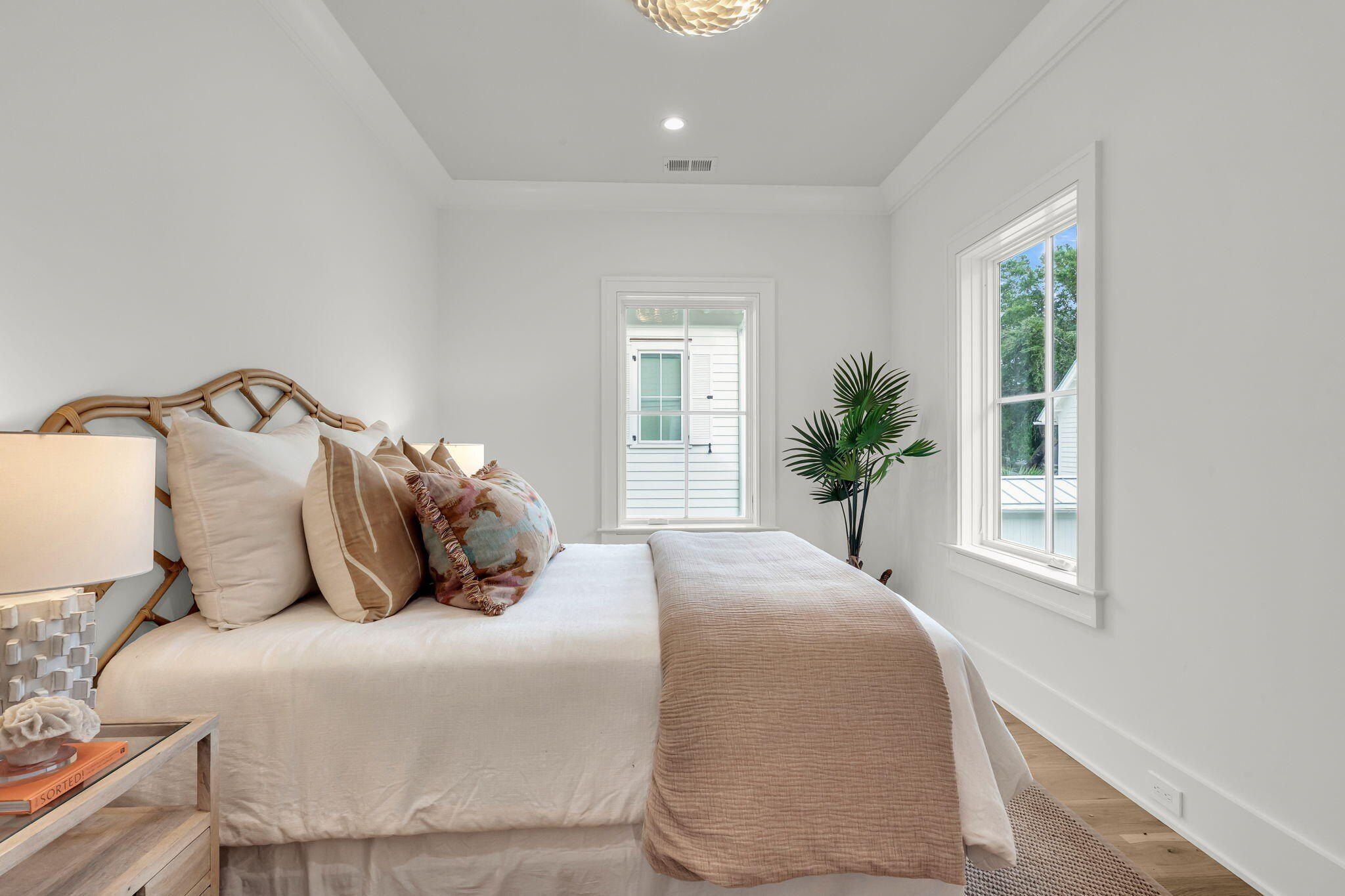 747 Winthrop Street. Mount Pleasant, SC 29464