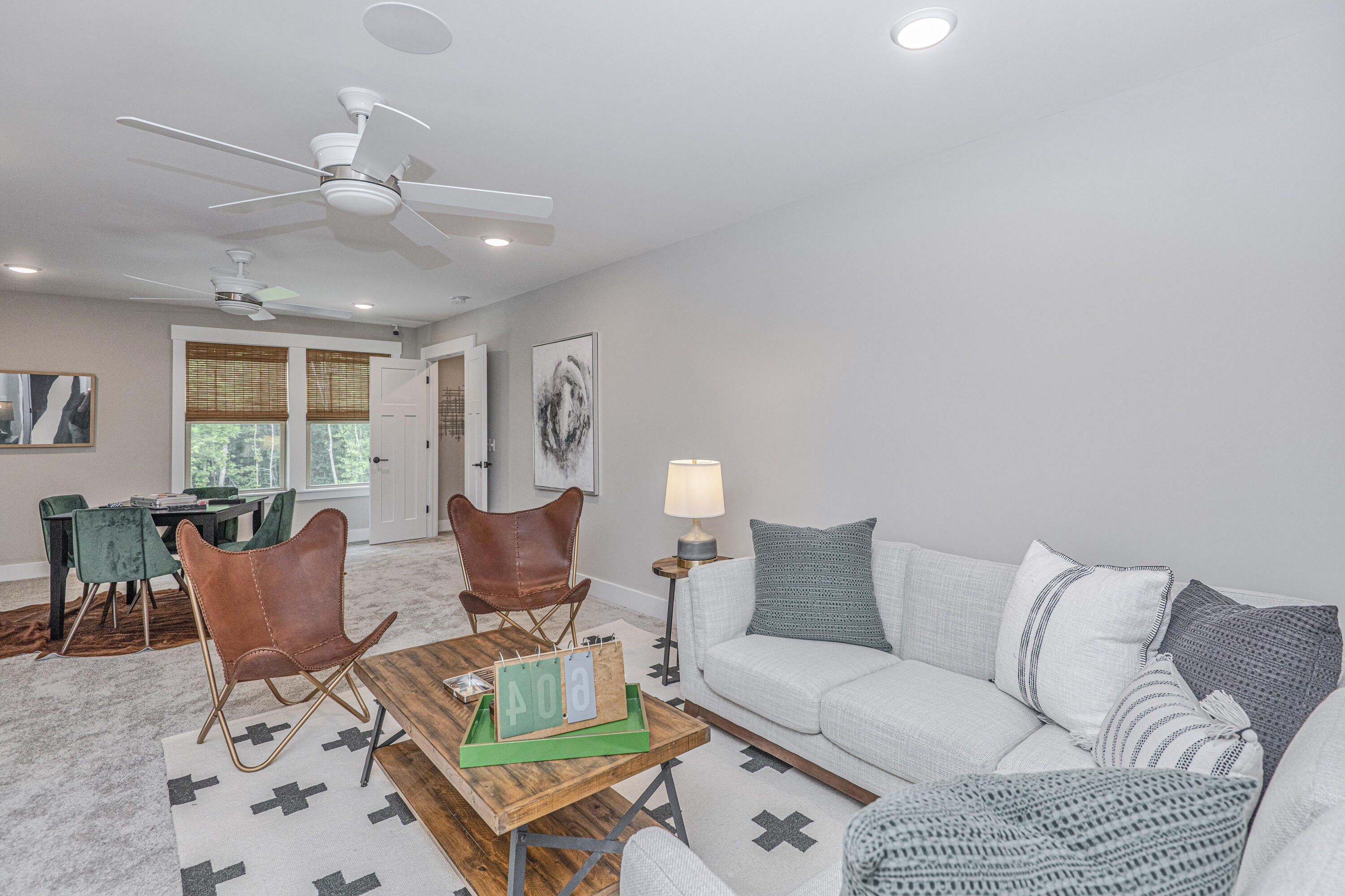 154 Darby Meadow Lane. Ridgeville, SC 29472