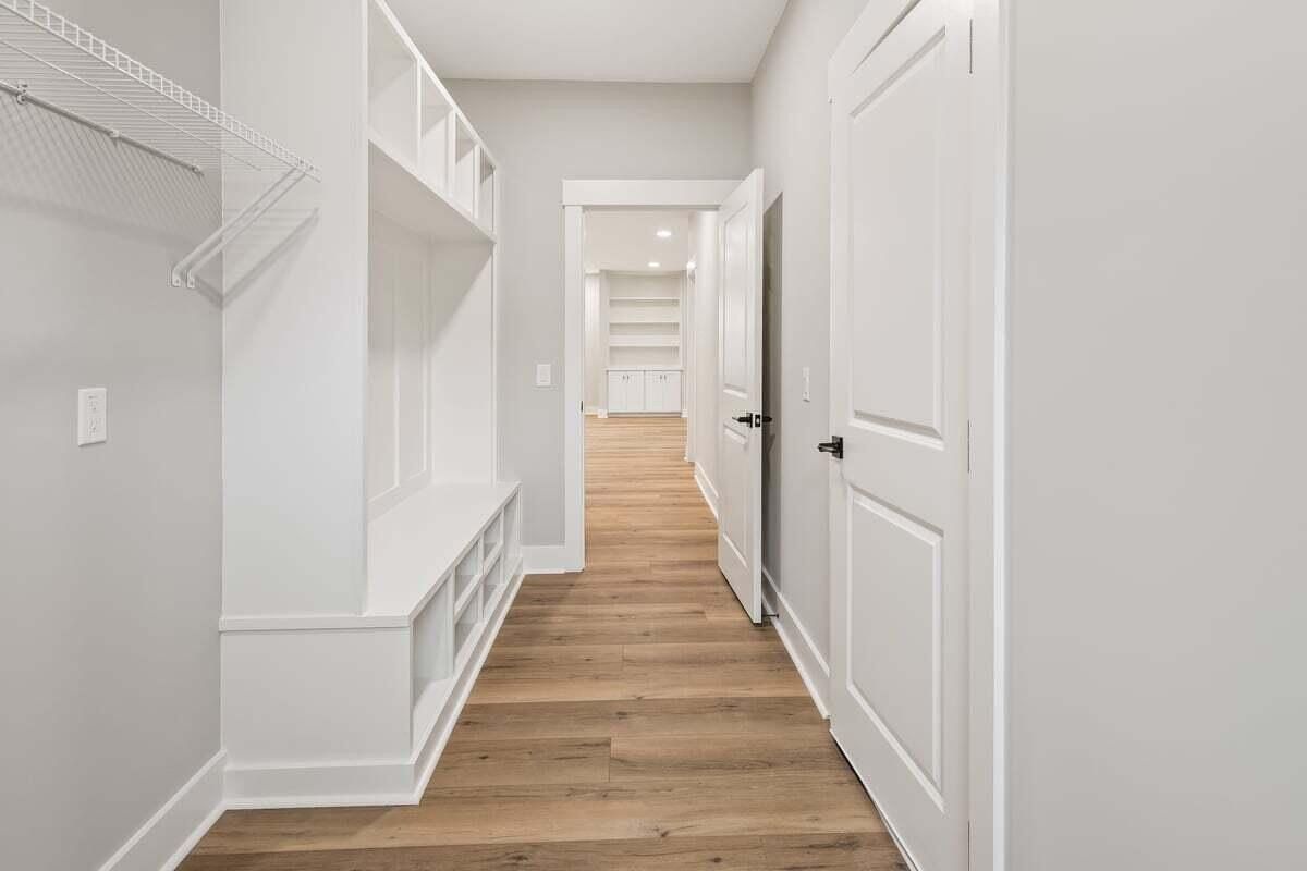 6407 Farm House Road. Ravenel, SC 29470